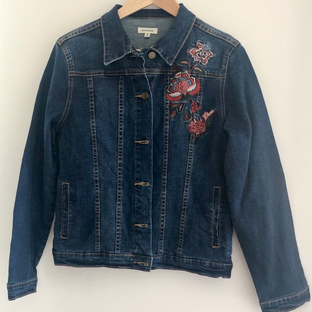 Adorable denim jacket